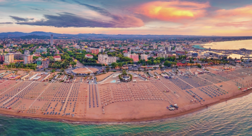 Rimini Strand shutterstock_2080464379 - Schnupperreise Hotel Ida